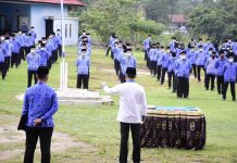 Bupati Way Kanan Raden Adipati Serahkan SK PNS Formasi Umum