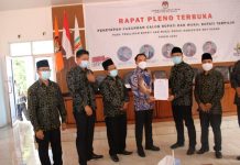 KPU Way Kanan Tetapkan Pasangan Adipati Surya – Drs. Ali Rahman sebagai Bupati dan Wakil Bupati