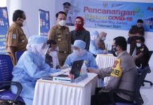 Bupati Way Kanan Hadiri Pencanangan Vaksinasi Covid-19