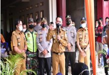 Bupati Way Kanan Tinjau Pelaksanaan Gerakan Serentak Vaksinasi Covid-19