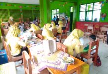 Vaksinasi Anak di SD N 01 Umpu kencana Yang Digelar Puskesmas Blambangan Umpu