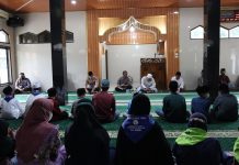 Tingkatkan Iman dan Taqwa, Polres Way Kanan Lakukan Binrohtal di Masjid Darul Fattah