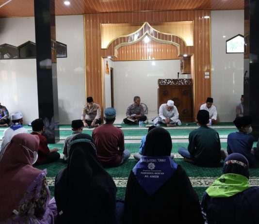 Tingkatkan Iman dan Taqwa, Polres Way Kanan Lakukan Binrohtal di Masjid Darul Fattah
