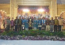 Artis Ibu Kota Dewi Persik Goyang dan Hebohkan Resepsi Pernikahan Putra Bupati Way Kanan