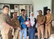 Sekdakab Saipul .Sos.M.Ip mewakili Bupati dan Wakil Bupati Way Kanan menerima 2 calon peserta Jumbara Nasional ke 9  Lampung Selatan , diruang kerjanya. Senin (9/5).